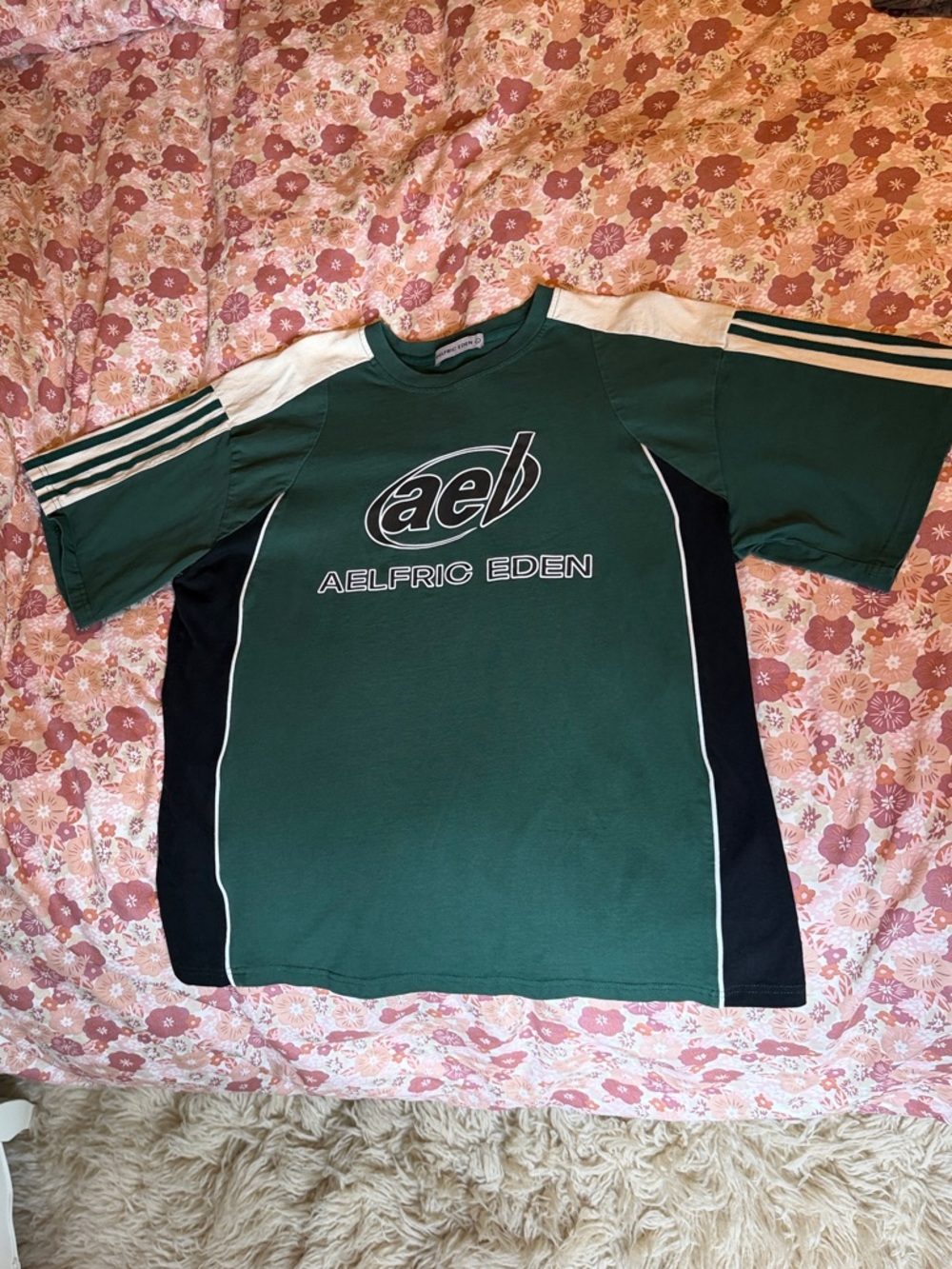 Aelfric Eden Green Short-Sleeve Logo Panel Tee with Black & Cream Accents